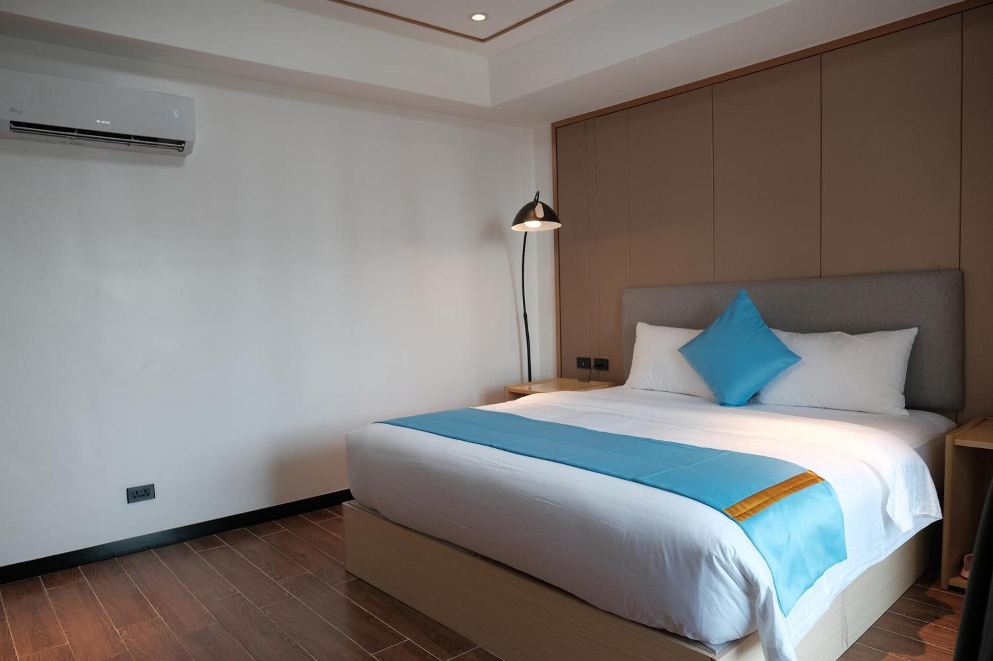 Golden Seagulls Hotel Paranaque City Exterior photo
